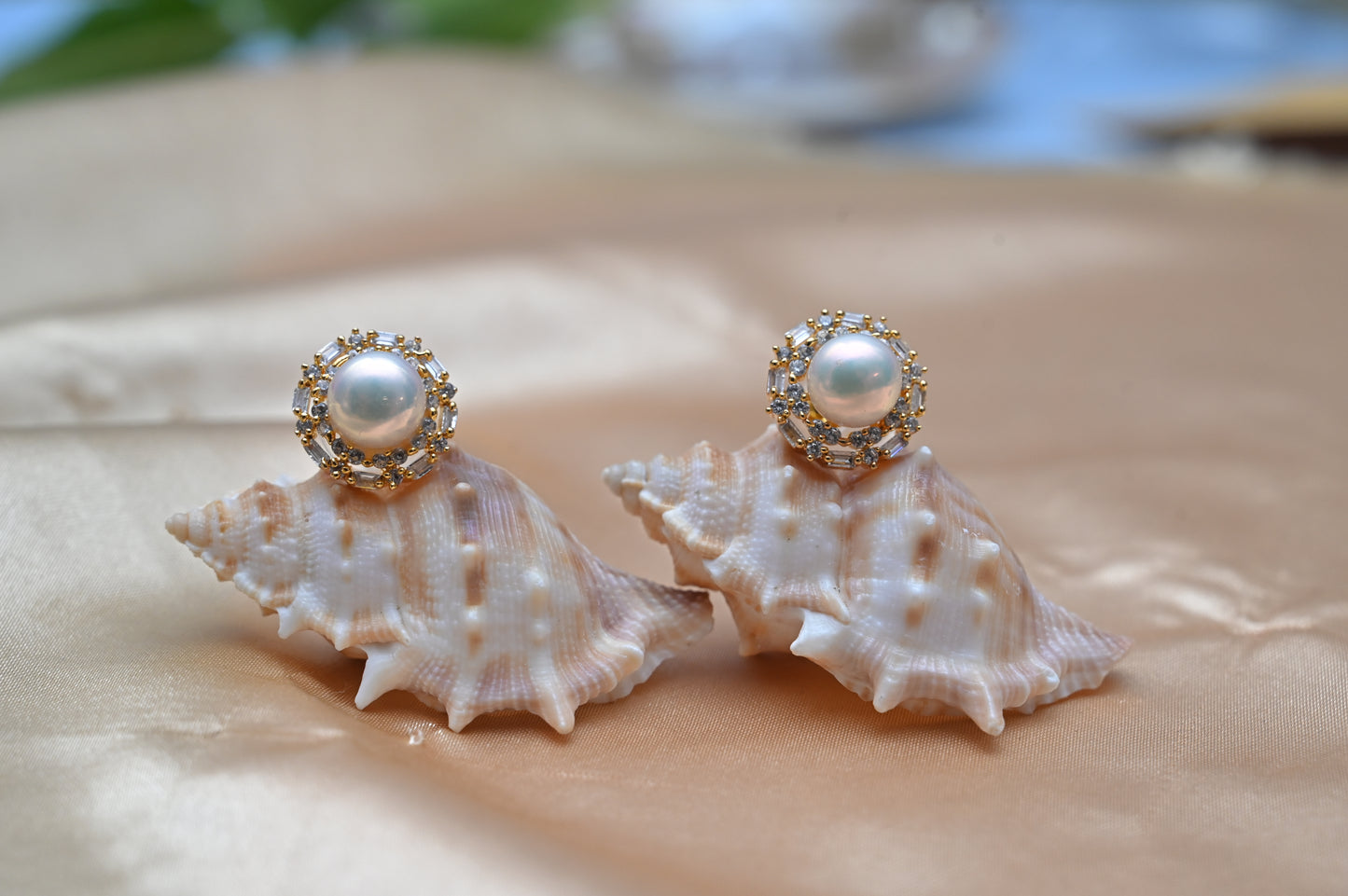 Pearl Brilliance Diamond Stud Earrings