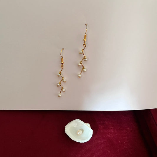 pearl gold long earrings