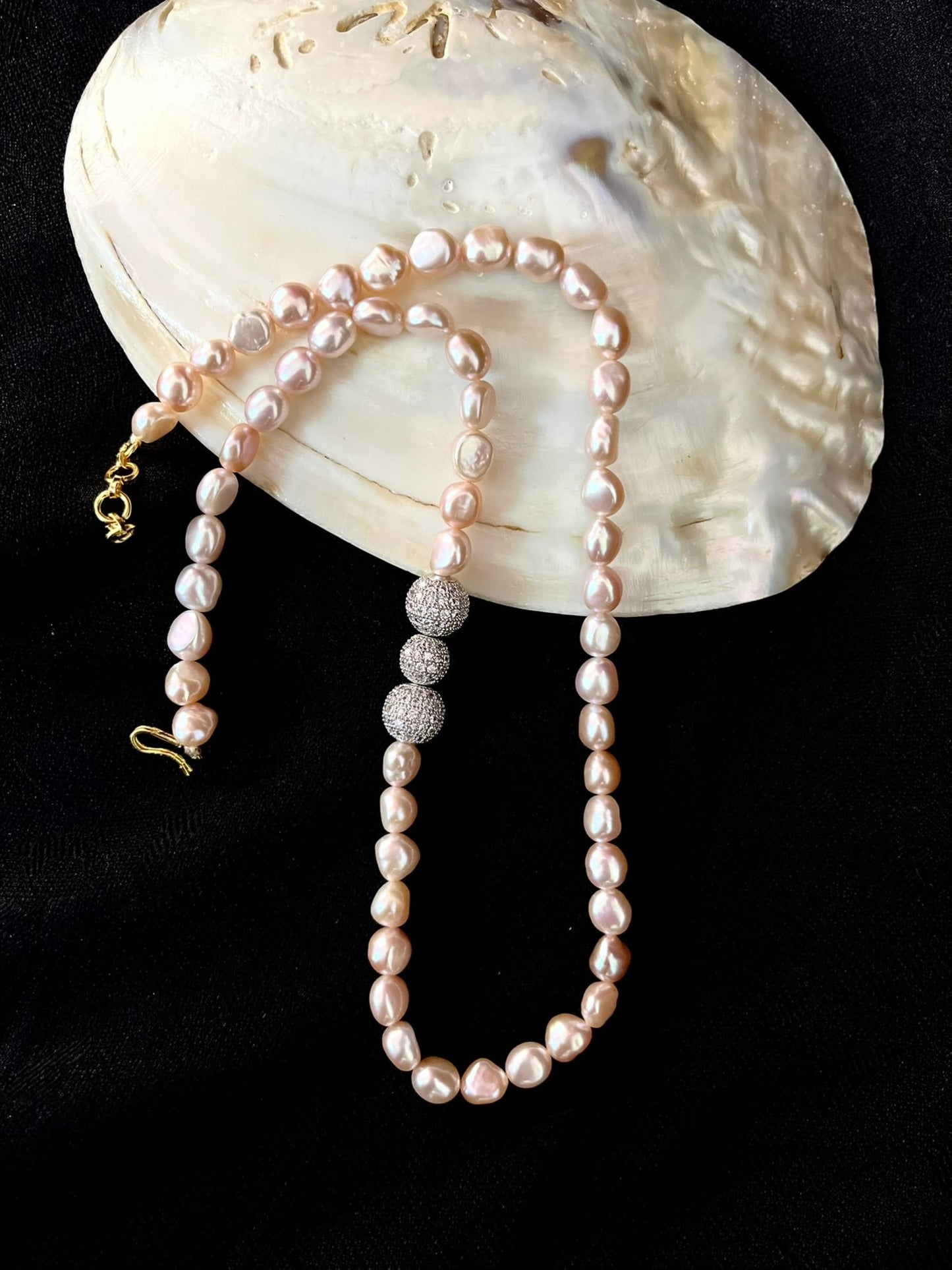 Pink uneven Pearl Necklace