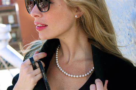 White Pearl Diana Necklace